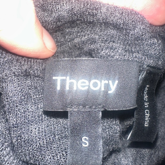 3 Sweater Bundle Bonanza: Theory & Alexander Wang (wool) & Free People (cotton) - Picture 8 of 9